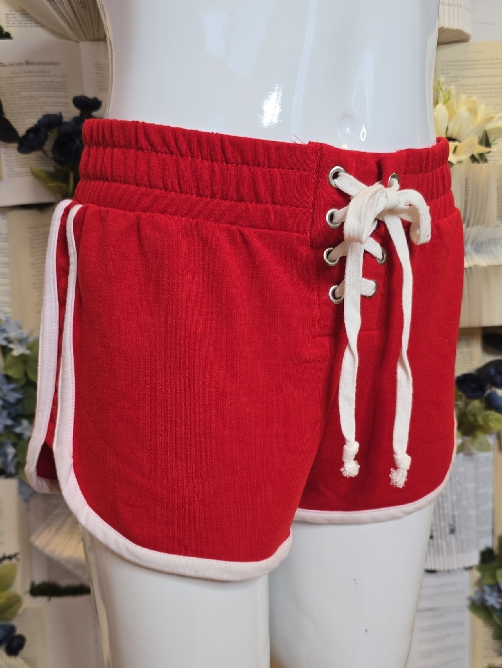 Lace-up Running Shorts from Love Culture SM Red&White